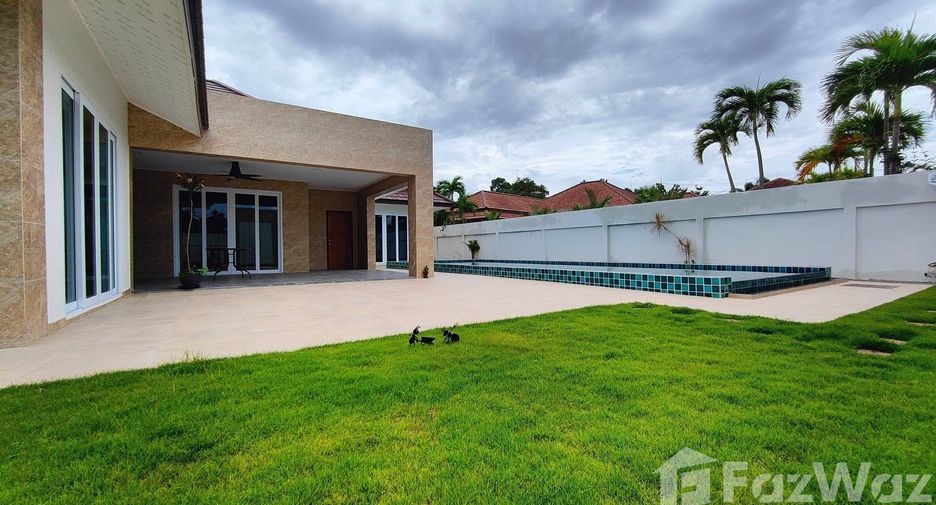 For sale 3 bedrooms villa in Bang Lamung, Chonburi