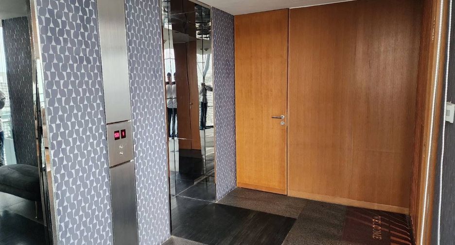 Condo en venta de 4 habitaciones en Sathon, Bangkok