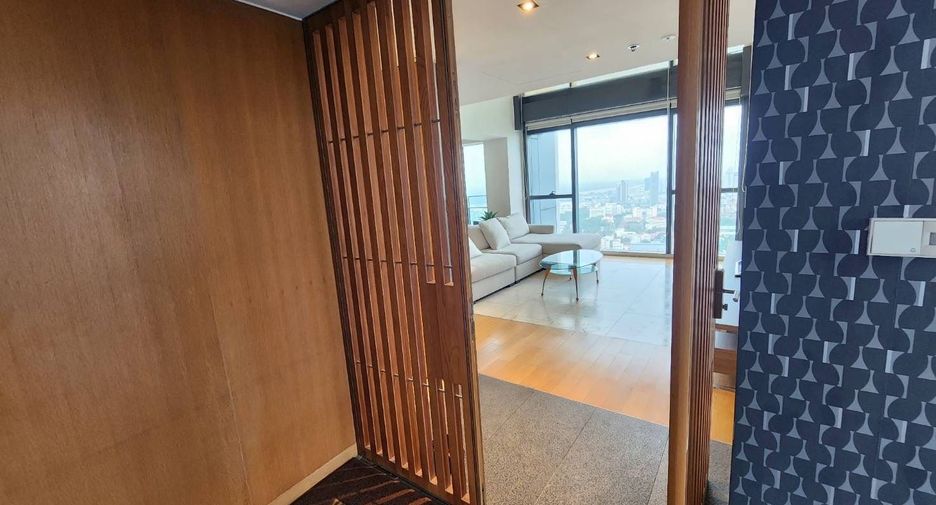 Condo en venta de 4 habitaciones en Sathon, Bangkok