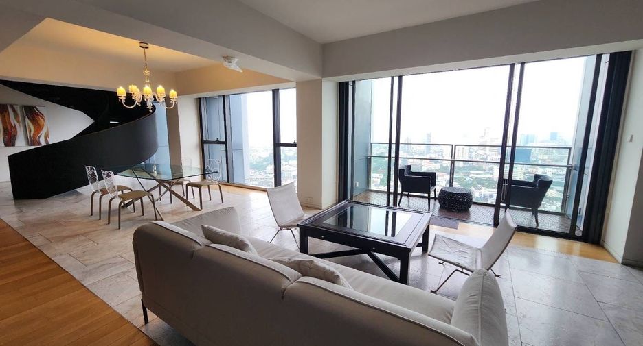 Condo en venta de 4 habitaciones en Sathon, Bangkok