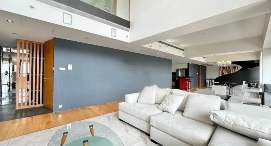 Condo en venta de 4 habitaciones en Sathon, Bangkok