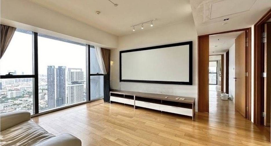 Condo en venta de 4 habitaciones en Sathon, Bangkok