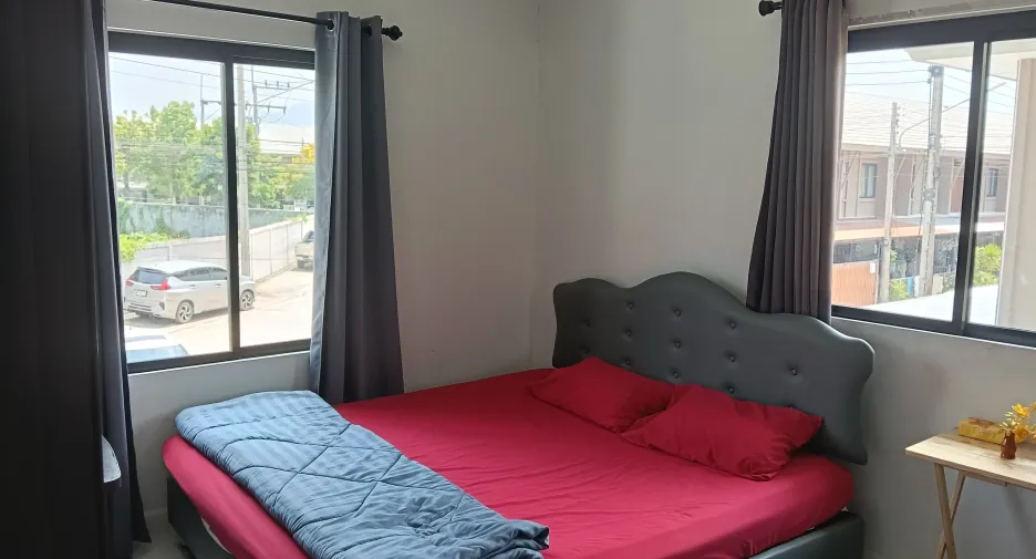 For sale 4 bedrooms townhouse in Thalang, Phuket