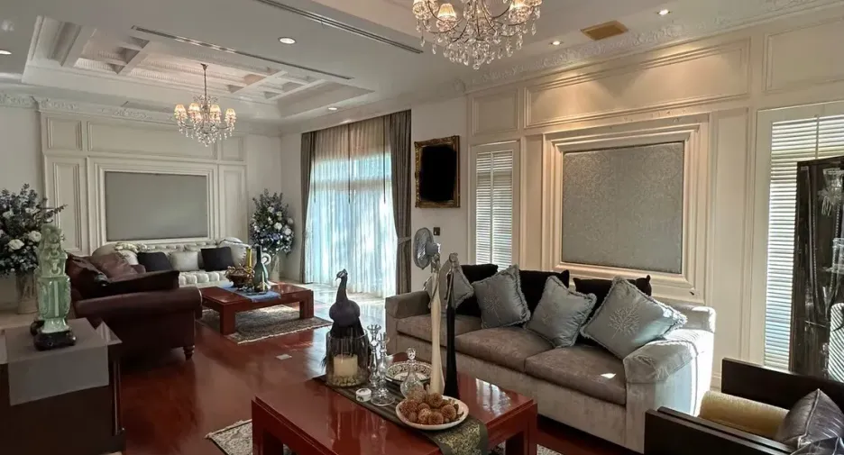 For sale 5 bedrooms house in Khlong Sam Wa, Bangkok