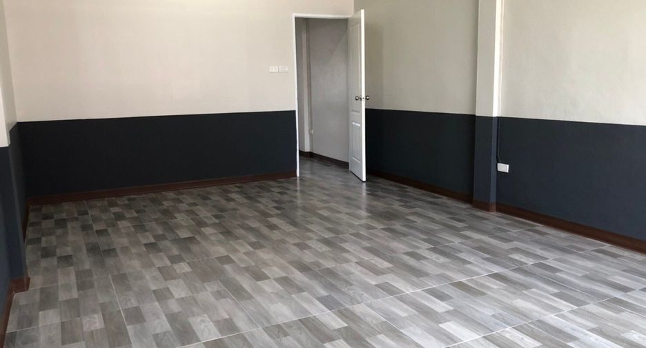 For sale 2 bedrooms townhouse in Don Mueang, Bangkok