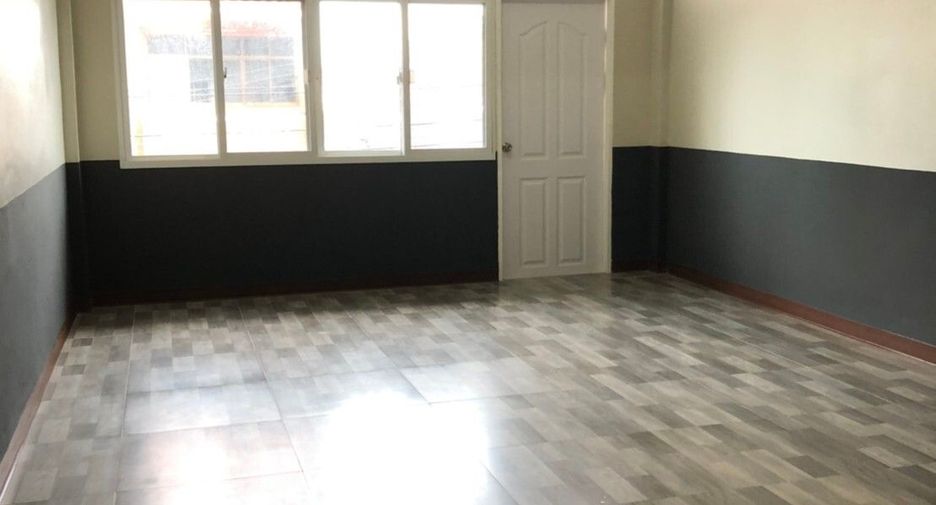 For sale 2 bedrooms townhouse in Don Mueang, Bangkok