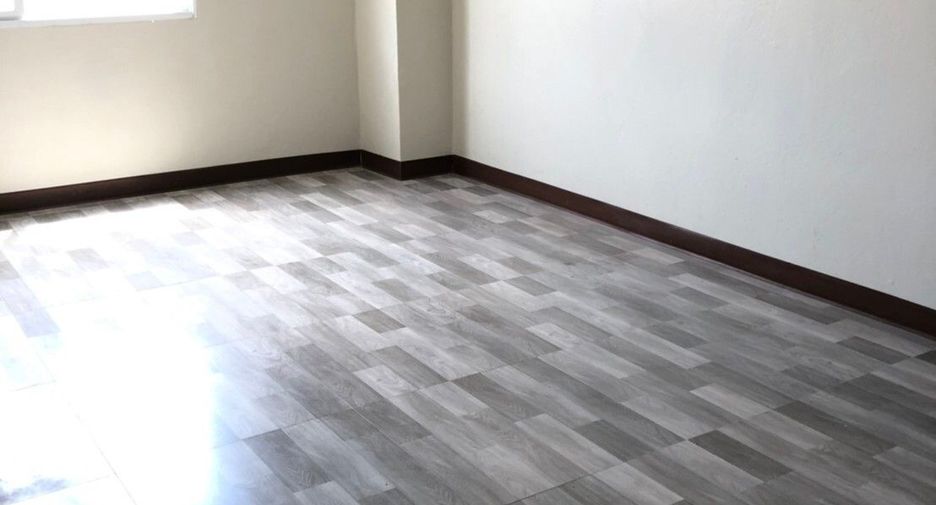 For sale 2 bedrooms townhouse in Don Mueang, Bangkok