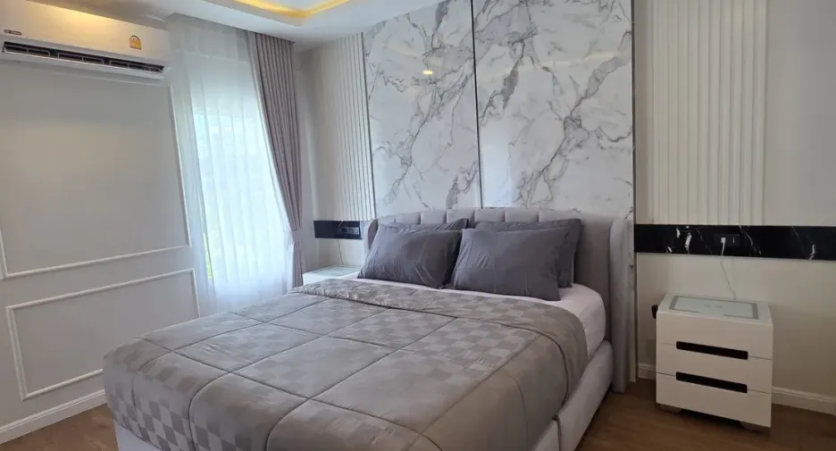 For sale and for rent 4 bedrooms villa in Mueang Phuket, Phuket