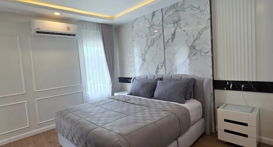 For sale and for rent 4 bedrooms villa in Mueang Phuket, Phuket