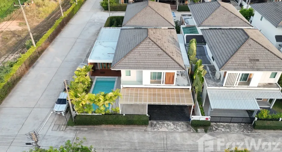 For sale and for rent 4 bedrooms villa in Mueang Phuket, Phuket