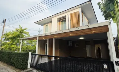 For sale and for rent 4 bedrooms villa in Mueang Phuket, Phuket