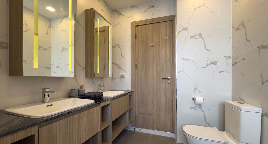 Villa en alquiler de 3 habitaciones en Bang Lamung, Chonburi