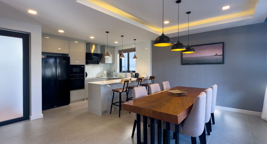 For rent 3 bedrooms villa in Bang Lamung, Chonburi