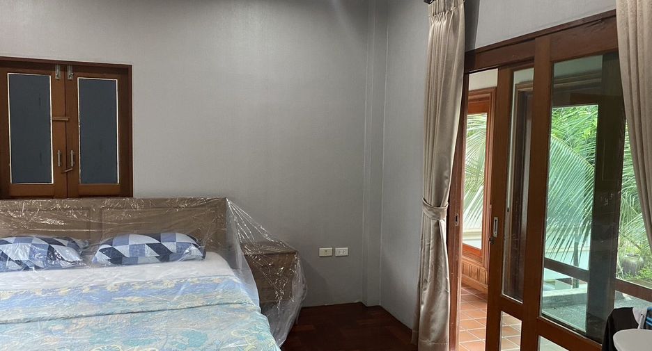 For sale and for rent 4 bedrooms villa in Mueang Phuket, Phuket