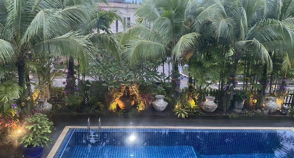 For sale and for rent 4 bedrooms villa in Mueang Phuket, Phuket