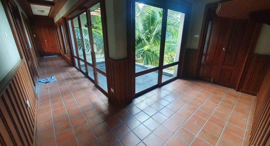 Villa zum Kauf und zur Miete mit 4 Zimmer in Mueang Phuket, Phuket