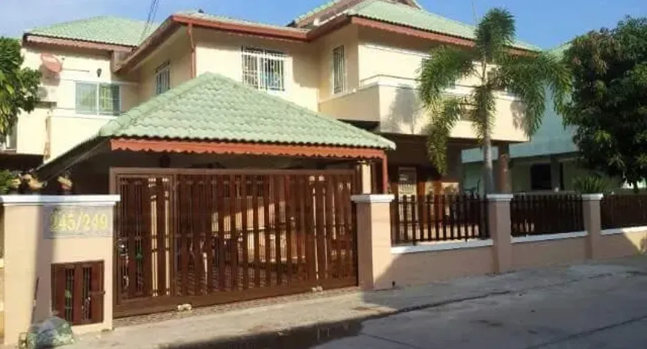 For sale 3 bedrooms house in Bang Lamung, Chonburi