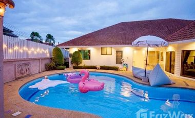 For rent 4 bedrooms villa in Bang Lamung, Chonburi