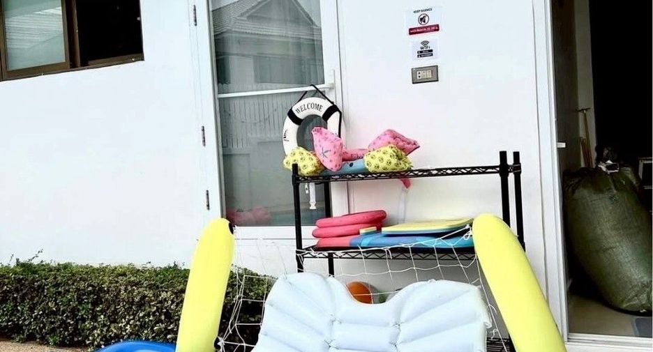 For rent 4 bedrooms villa in Bang Lamung, Chonburi