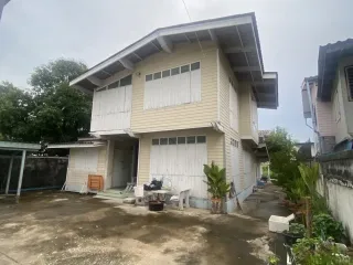 Casa en venta de 4 habitaciones en Bang Kho Laem, Bangkok