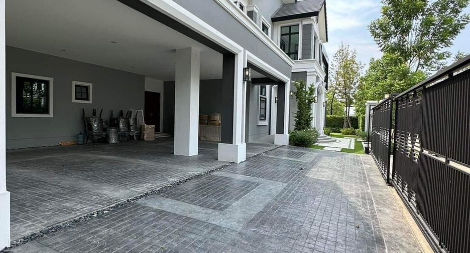 For sale 4 bedrooms house in Thawi Watthana, Bangkok