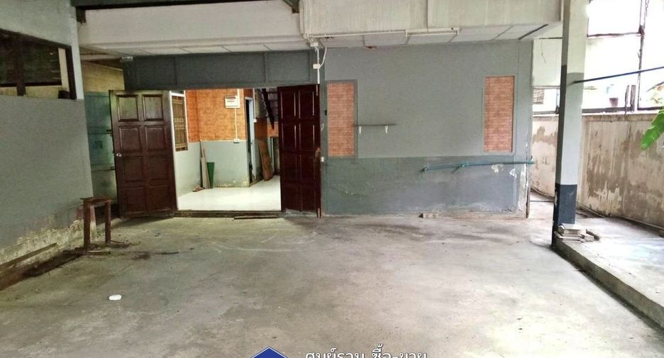 Haus zum Kauf mit 4 Zimmer in Mueang Samut Prakan, Samut Prakan