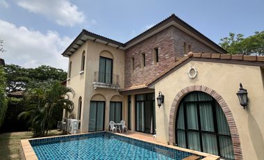 For rent 3 ベッドルーム villa in Sattahip, Chonburi
