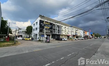 For rent 3 bedrooms townhouse in Si Racha, Chonburi