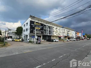3 Bedroom Townhouse In Si Racha, Chonburi