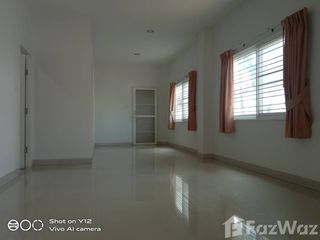 For rent 3 bedrooms townhouse in Si Racha, Chonburi