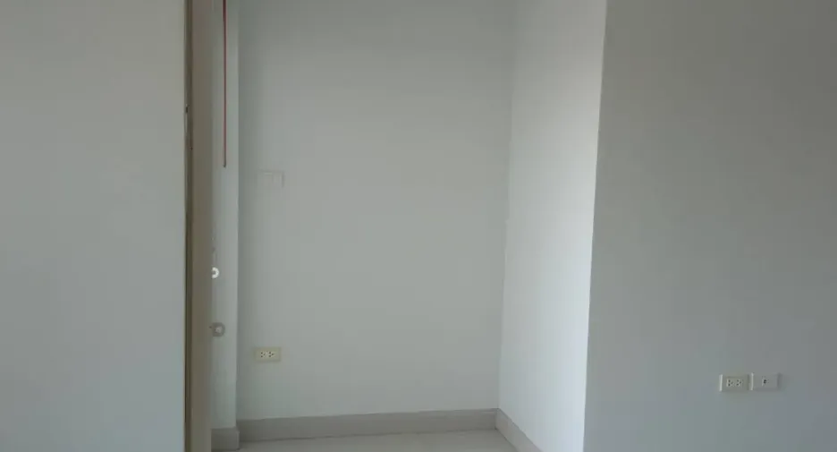 For rent 3 bedrooms townhouse in Si Racha, Chonburi