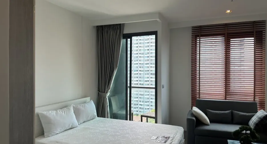 For sale studio condo in Bang Lamung, Chonburi