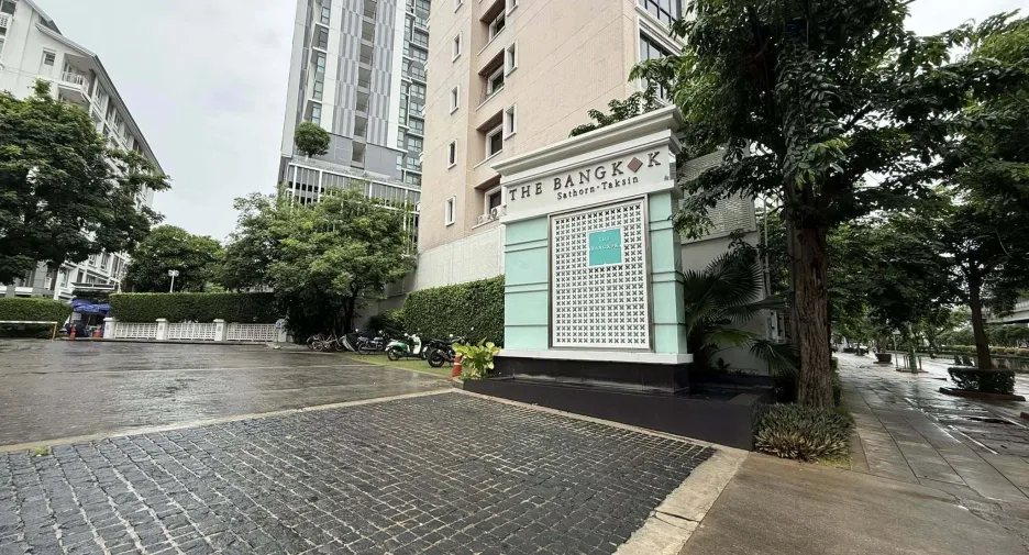 Condo en venta y en alquiler de estudio en Khlong San, Bangkok