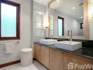 Villa zum Kauf mit 5 Zimmer in Thalang, Phuket