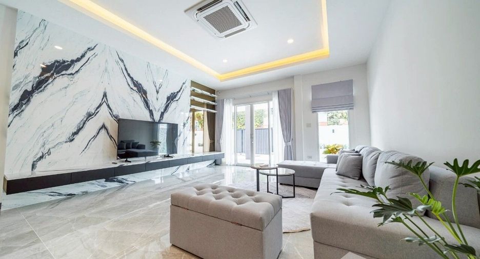 For sale 5 bedrooms house in Jomtien, Pattaya