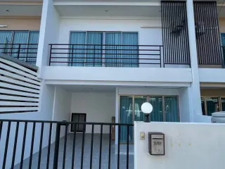 For Rent 3 Bedroom House In Bang Lamung, Chonburi