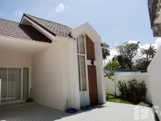For sale 2 ベッドルーム townhouse in Thalang, Phuket