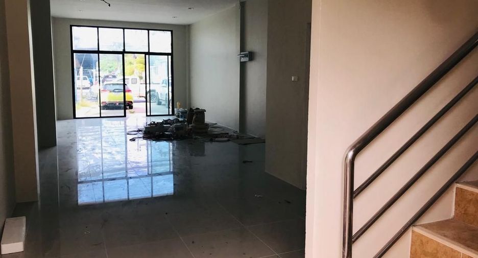 For sale 4 bedrooms townhouse in Mueang Phuket, Phuket