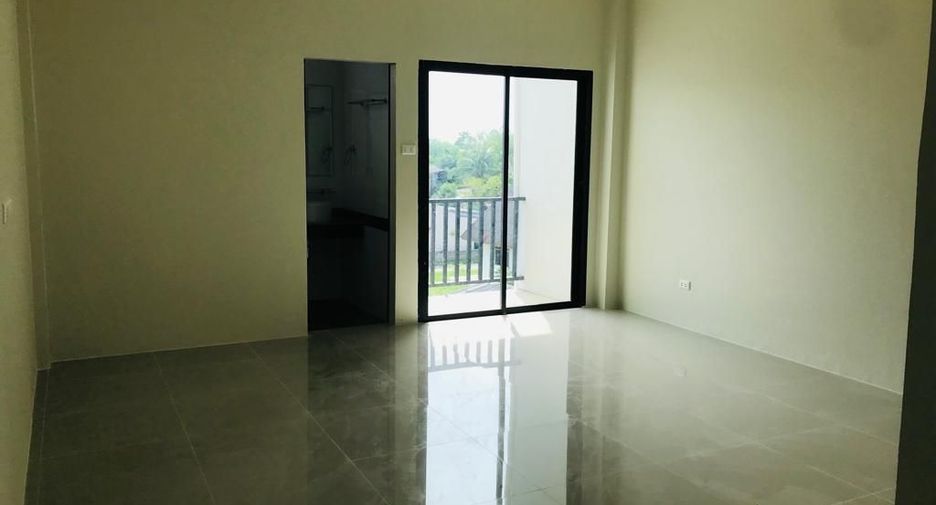 For sale 4 bedrooms townhouse in Mueang Phuket, Phuket