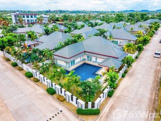 Villa en alquiler de 3 habitaciones en Bang Lamung, Chonburi