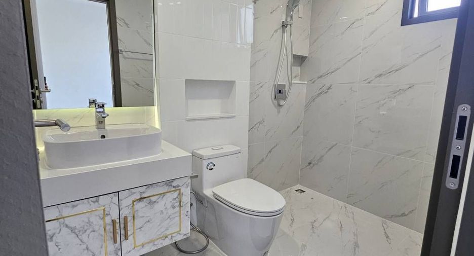 For sale and for rent 3 bedrooms retail Space in Prawet, Bangkok