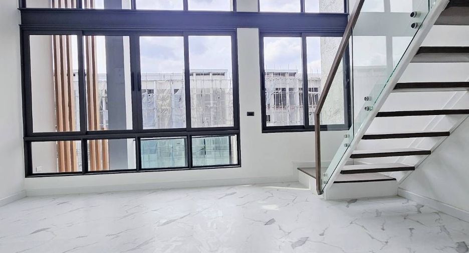 For sale and for rent 3 bedrooms retail Space in Prawet, Bangkok