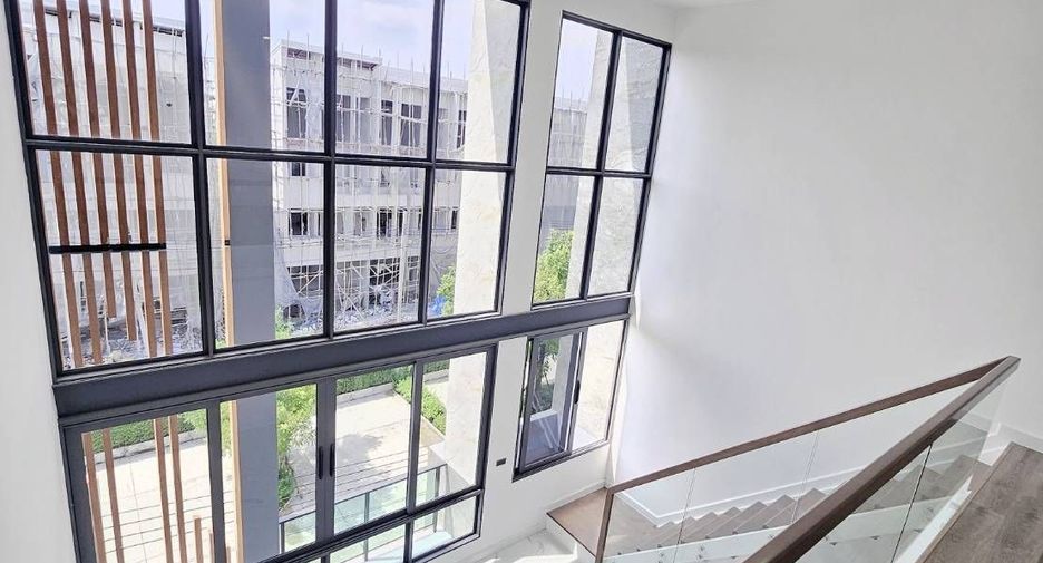 For sale and for rent 3 bedrooms retail Space in Prawet, Bangkok