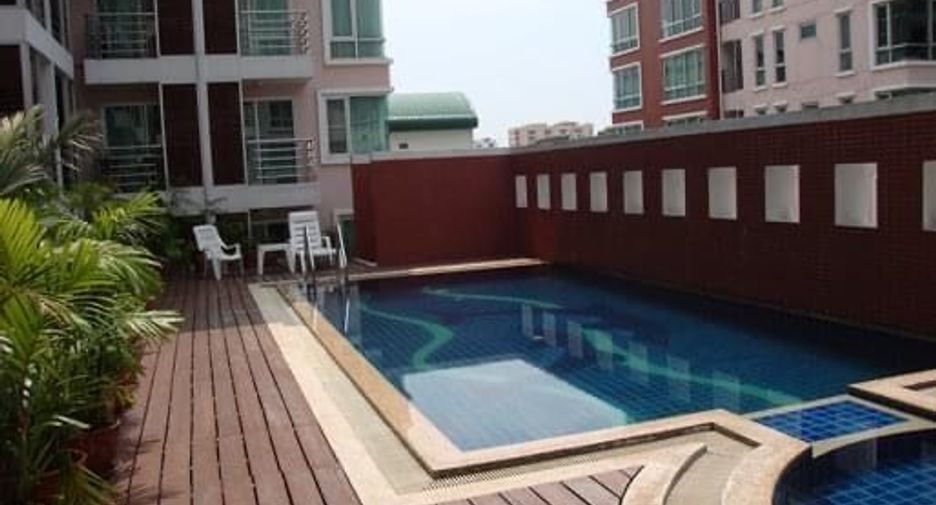 For sale 2 bedrooms condo in Din Daeng, Bangkok