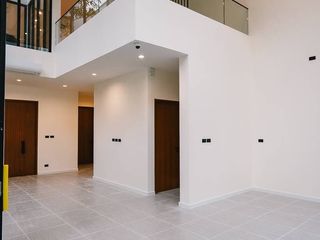 For sale 3 bedrooms townhouse in Phra Khanong, Bangkok