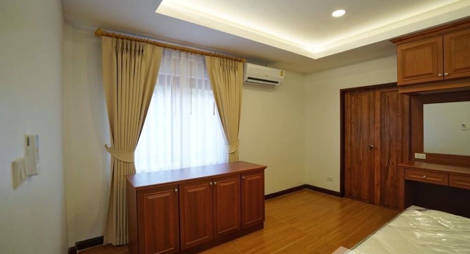 ให้เช่า 3 ห้องนอน บ้านเดี่ยว ใน สัตหีบ, ชลบุรี