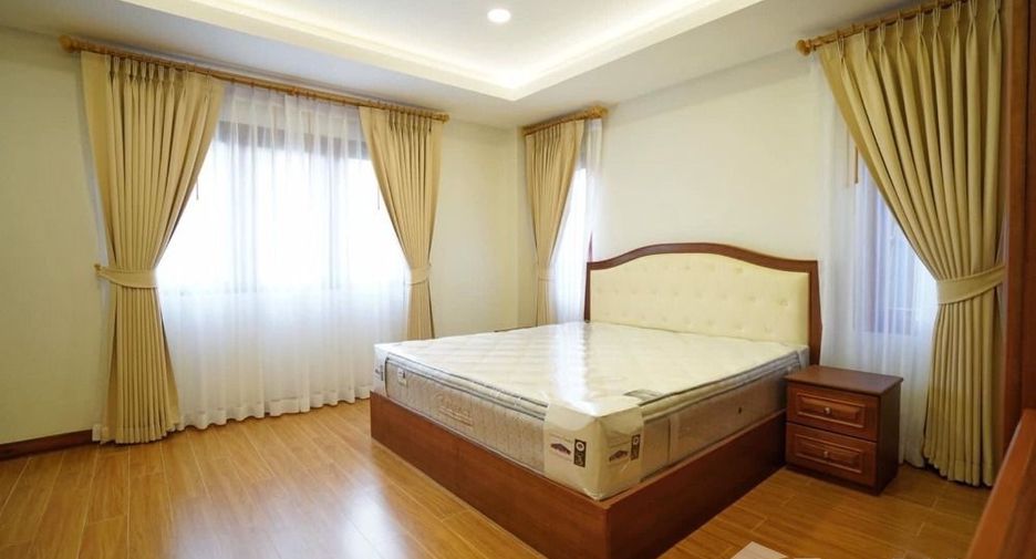 出租 3 卧室 独立屋 在 Sattahip, Chon Buri