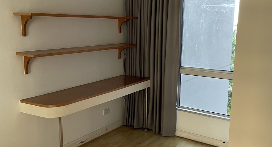 For sale 2 bedrooms condo in Yan Nawa, Bangkok