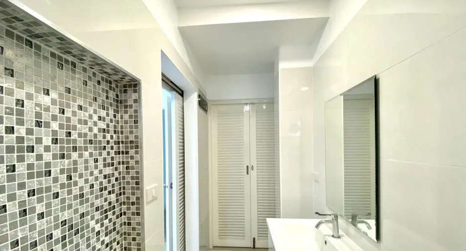 À vendre et à louer 4 chambres villa à Mueang Phuket, Phuket
