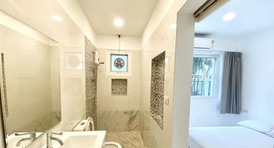 À vendre et à louer 4 chambres villa à Mueang Phuket, Phuket